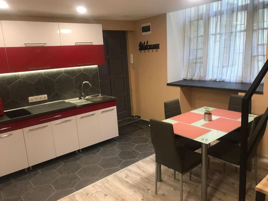 Separate Flat,3 Rooms!central Location-best Price! Budapest